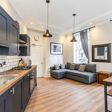 Traditional 3 Bedroom Quiet Duplex Flat By High St, Trams And Buses - Just 1-5 Miles To Centre Edimburgo Esterno foto